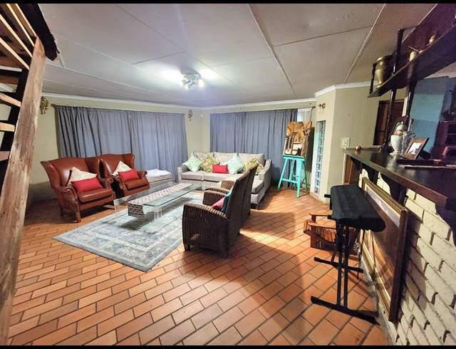 3 BEDROOM HOUSE FOR SALE IN ROOIHUISKRAAL
